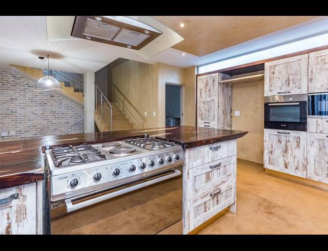 4 BEDROOM CLUSTER FOR SALE IN BRYANSTON